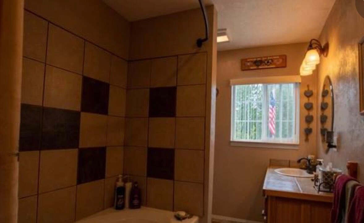 Photo of Bathroom in Gilchrist