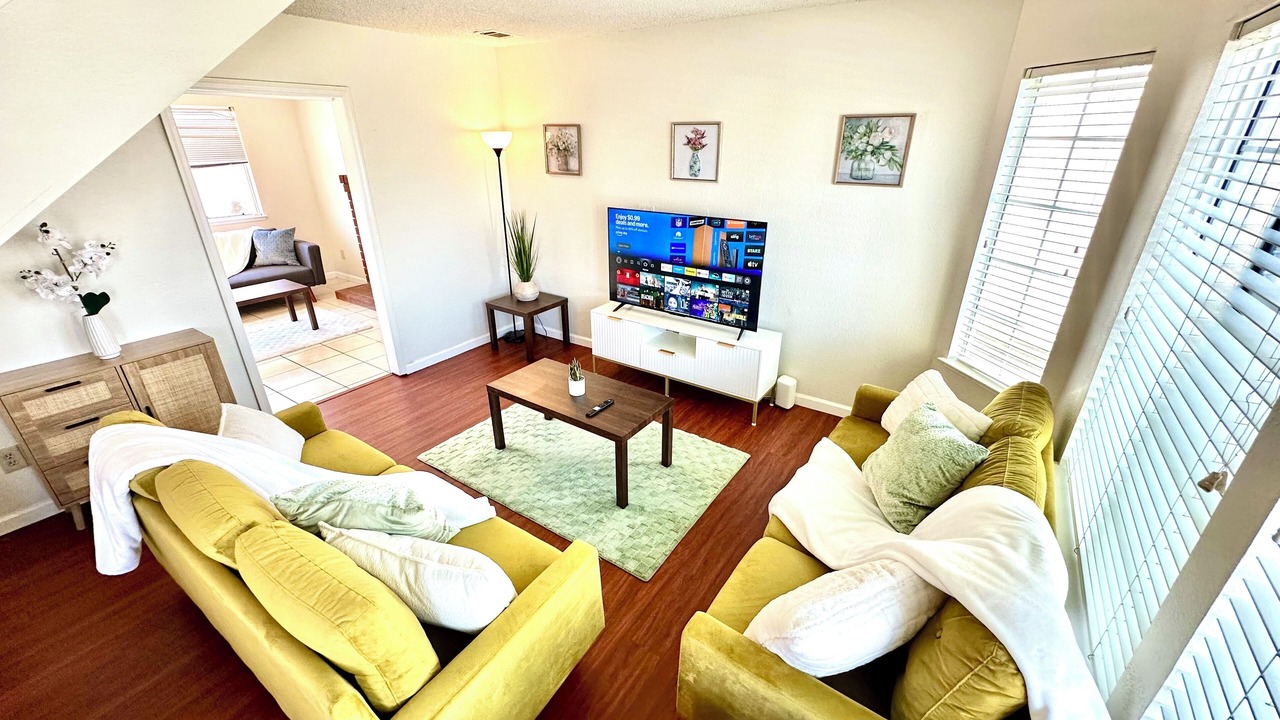 Photo of Livingroom in Ardenwood