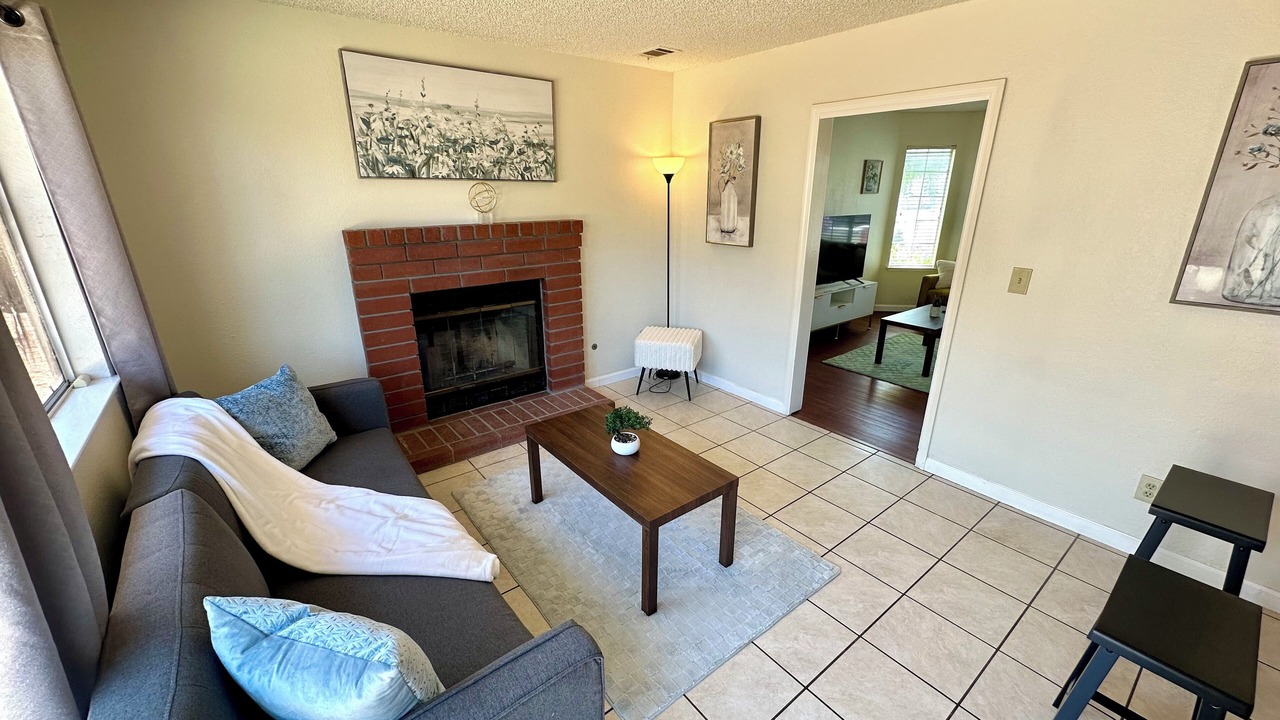 Photo of Livingroom in Ardenwood