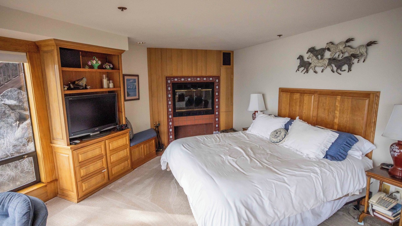 Photo of Bedroom in Glenbrook