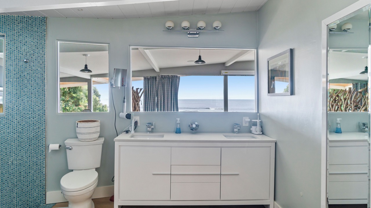 Photo of Bathroom in Cayucos