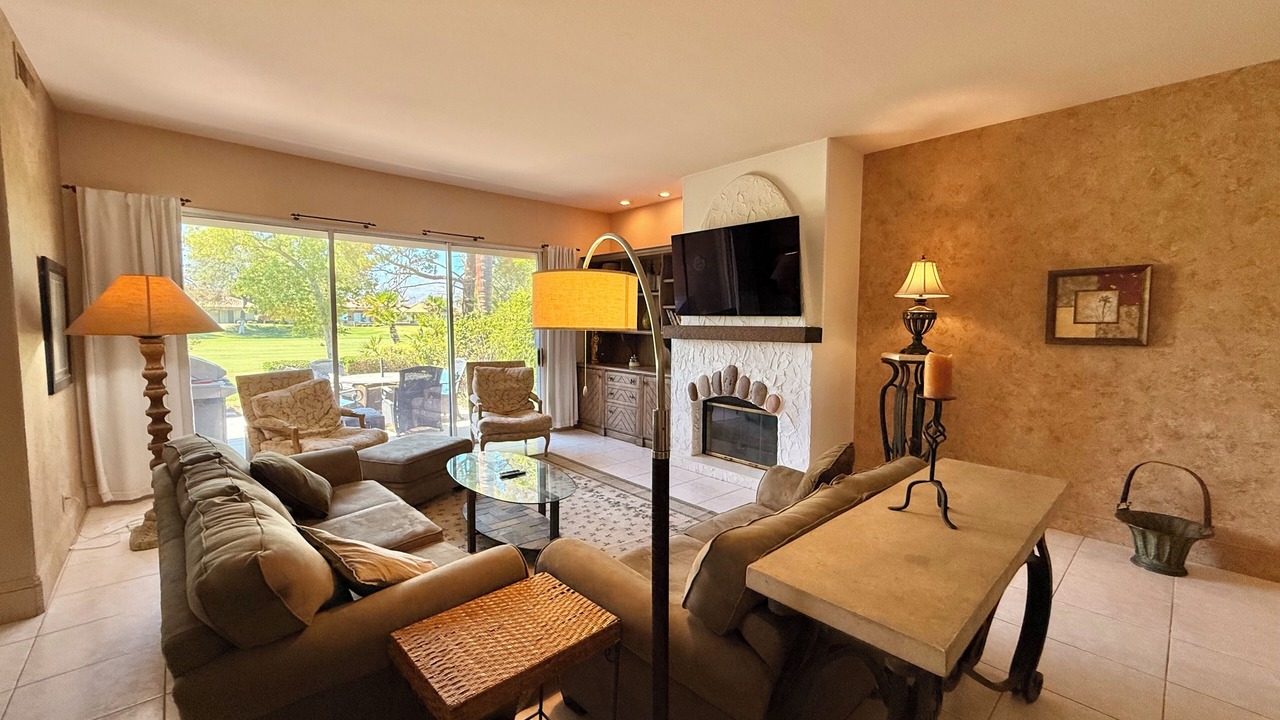 Photo of Livingroom in Rancho Mirage