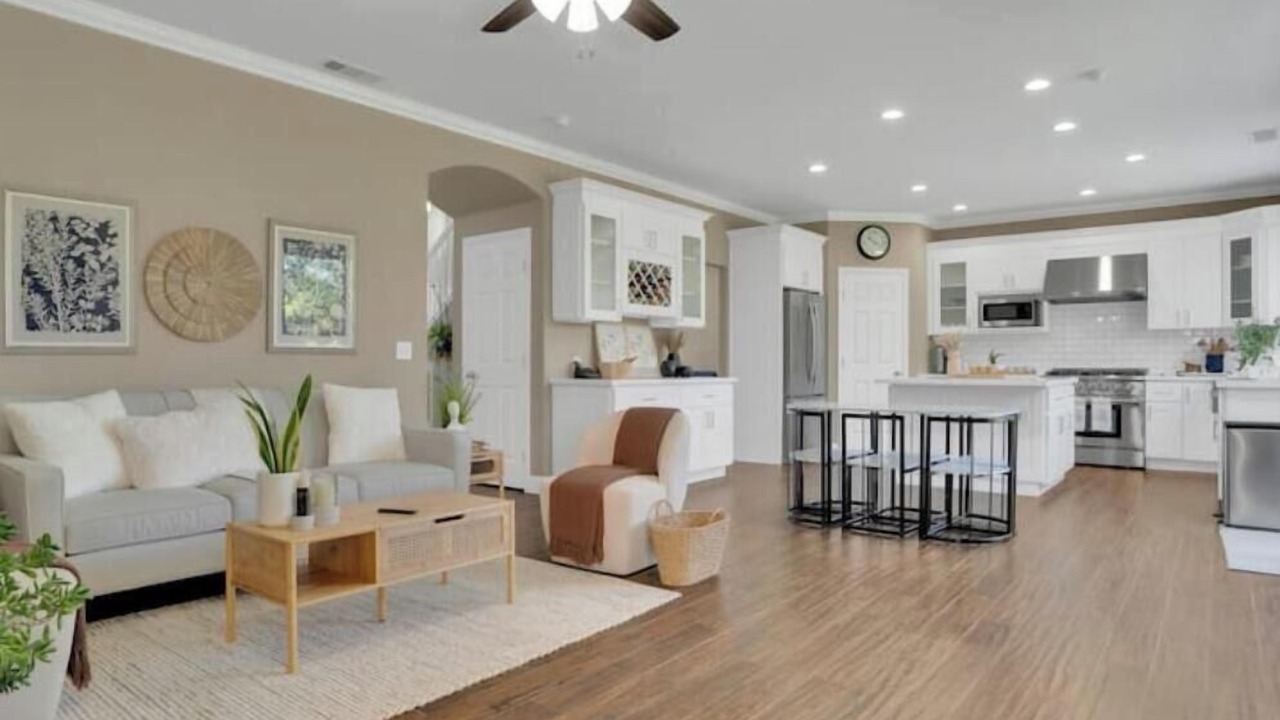 Photo of Livingroom in Spanos Park