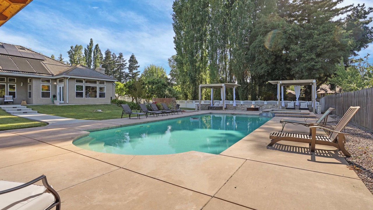 Photo of Outdoor in Walnut Grove