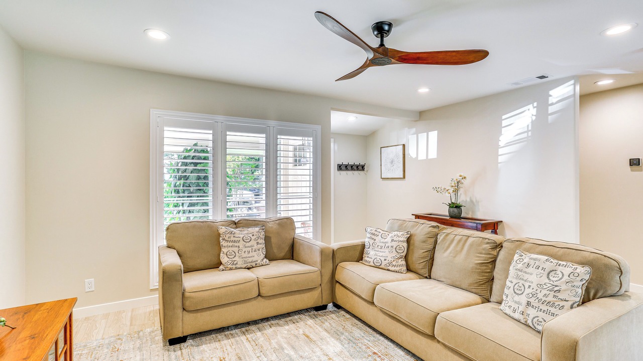 Photo of Livingroom in Benton Tract
