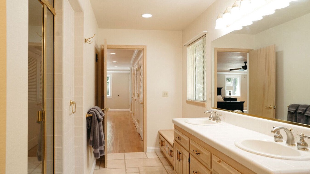 Photo of Bathroom in Cedar Ridge