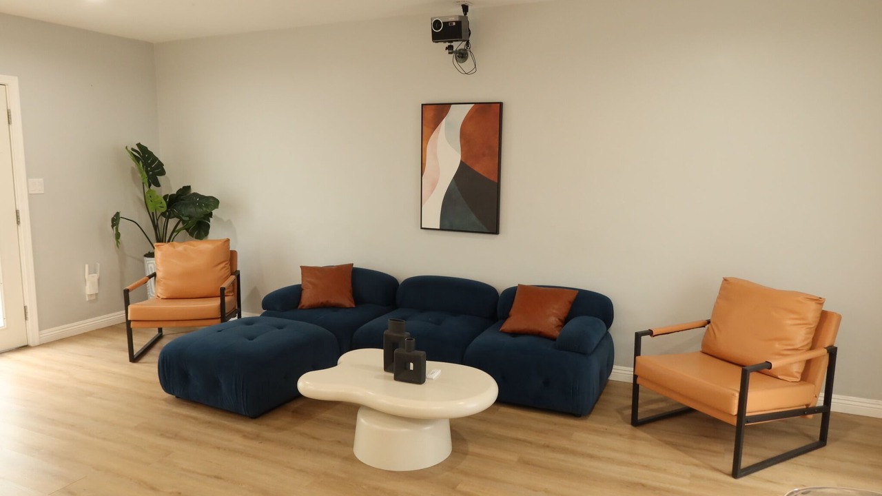 Photo of Livingroom in South of Conant