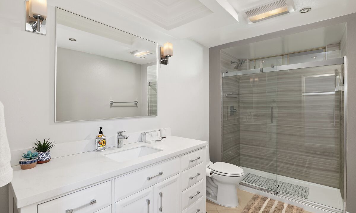 Photo of Bathroom in Lake San Marcos