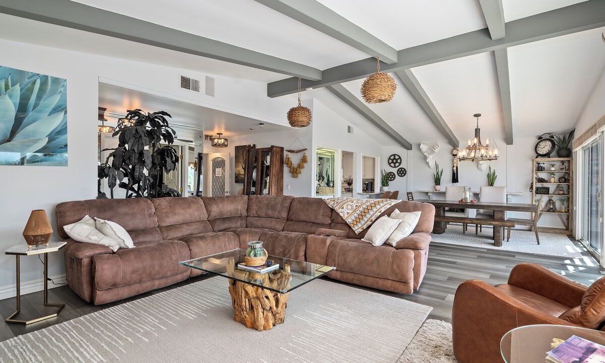 Photo of Livingroom in Lake San Marcos