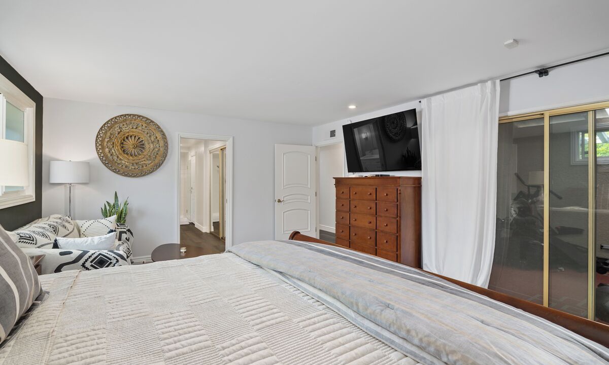 Photo of Bedroom in Lake San Marcos