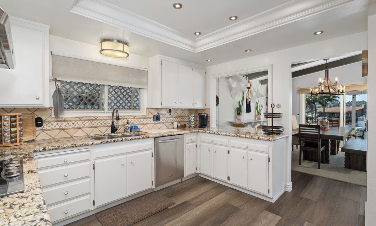 Photo of Kitchen in Lake San Marcos