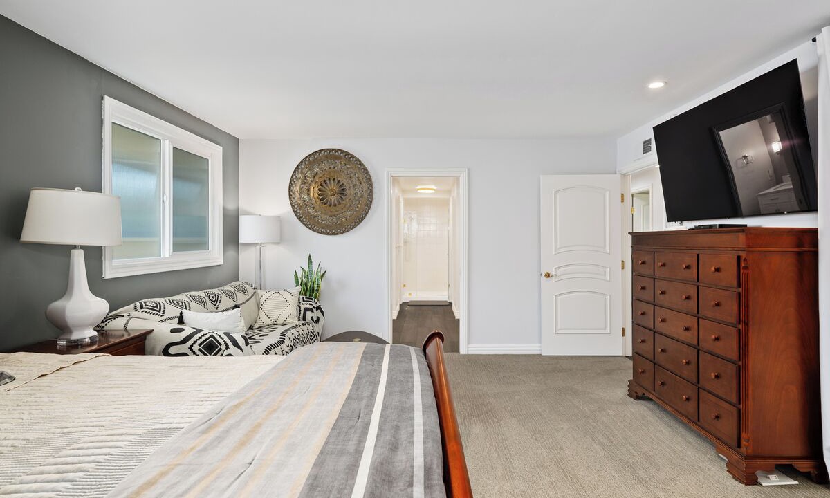 Photo of Bedroom in Lake San Marcos