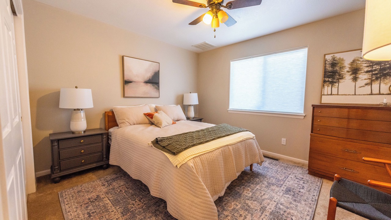 Photo of Bedroom in Sierra Tract