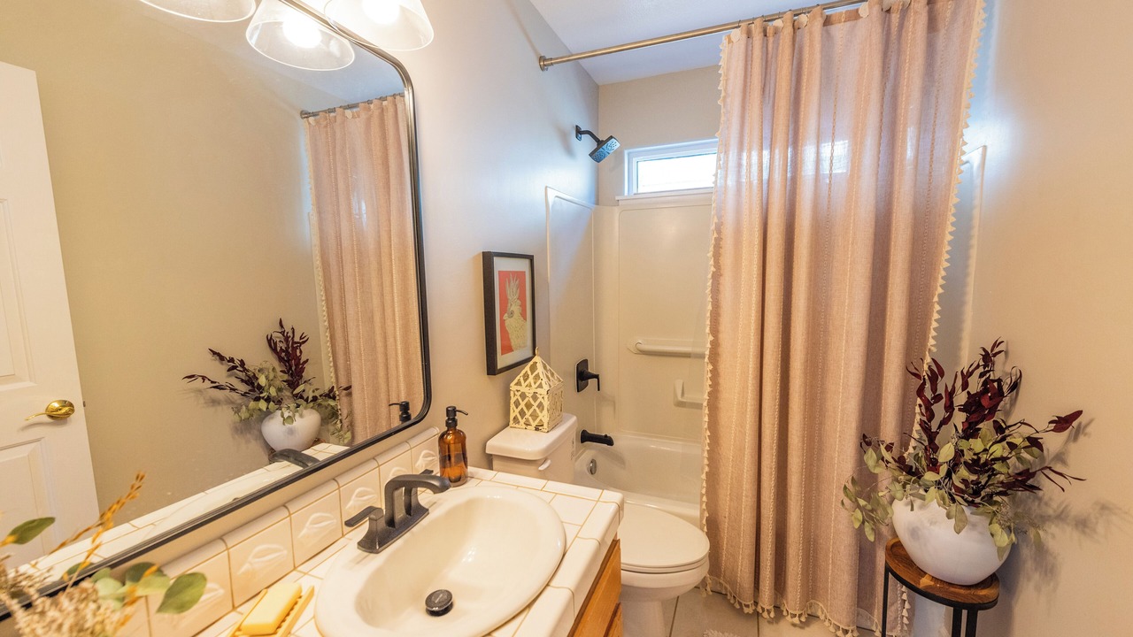 Photo of Bathroom in Sierra Tract