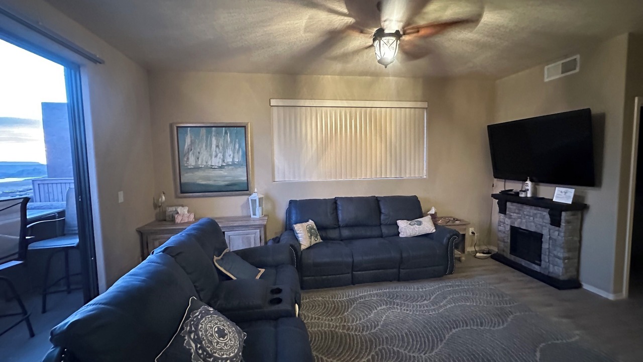 Photo of Livingroom in Greenehaven