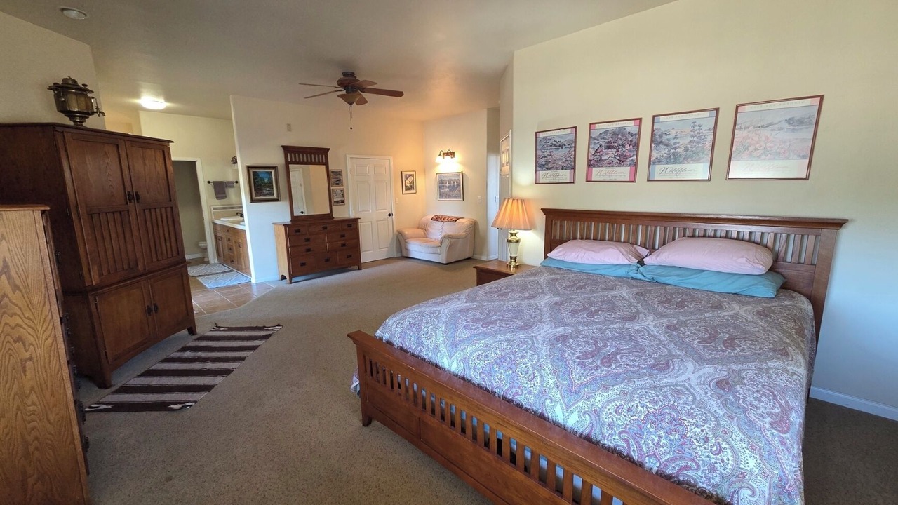 Photo of Bedroom in Templeton