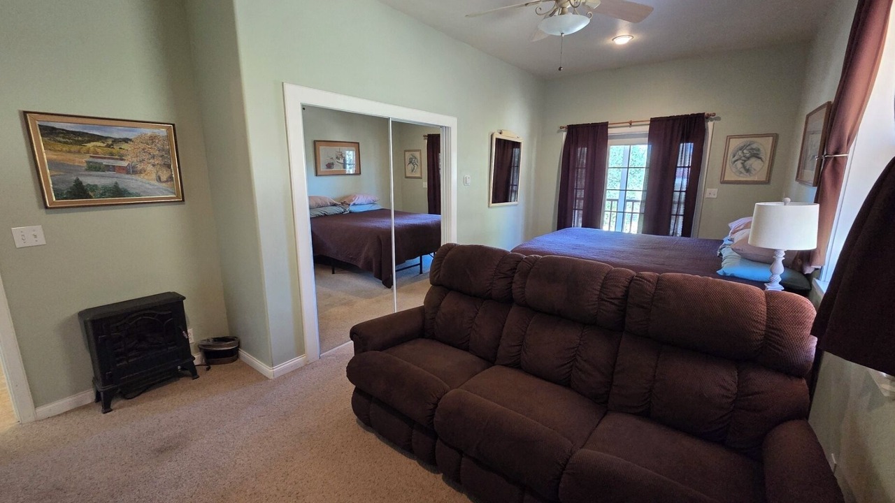 Photo of Bedroom in Templeton
