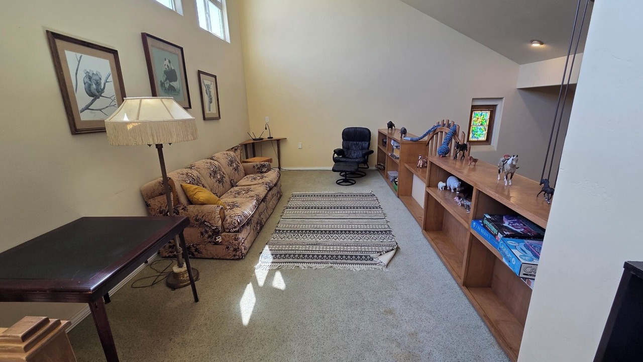 Photo of Livingroom in Templeton