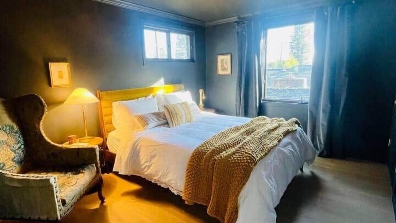 Photo of Bedroom in Freestone