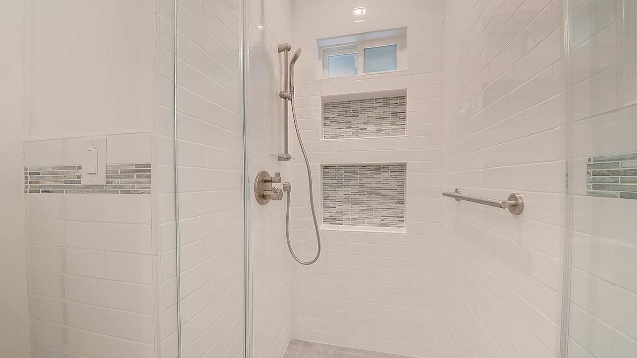 Photo of Bathroom in Belmont Shore