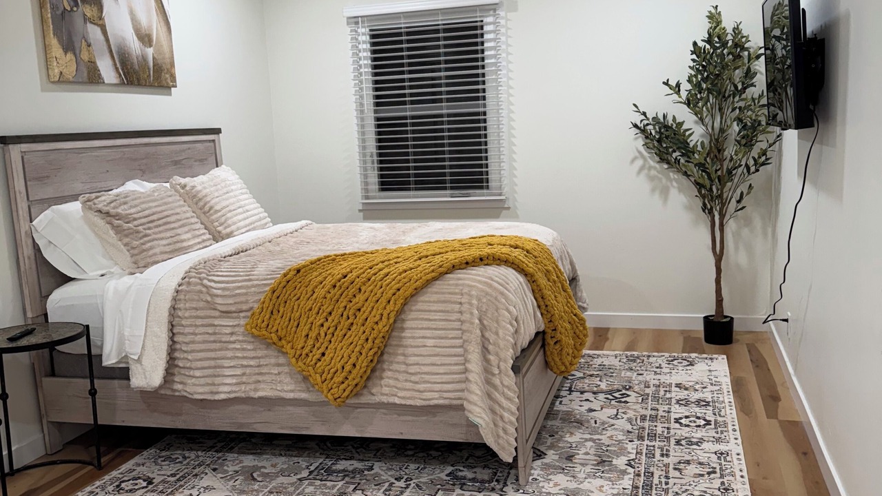 Photo of Bedroom in Templeton