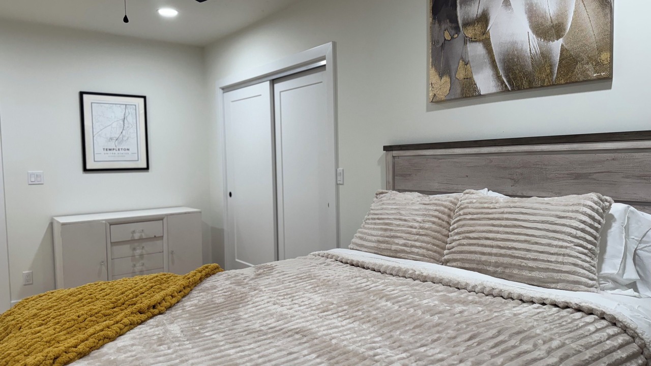 Photo of Bedroom in Templeton