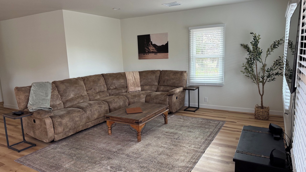 Photo of Livingroom in Templeton