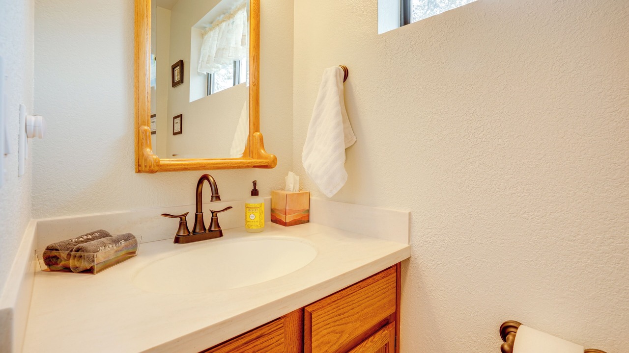 Photo of Bathroom in Williamson