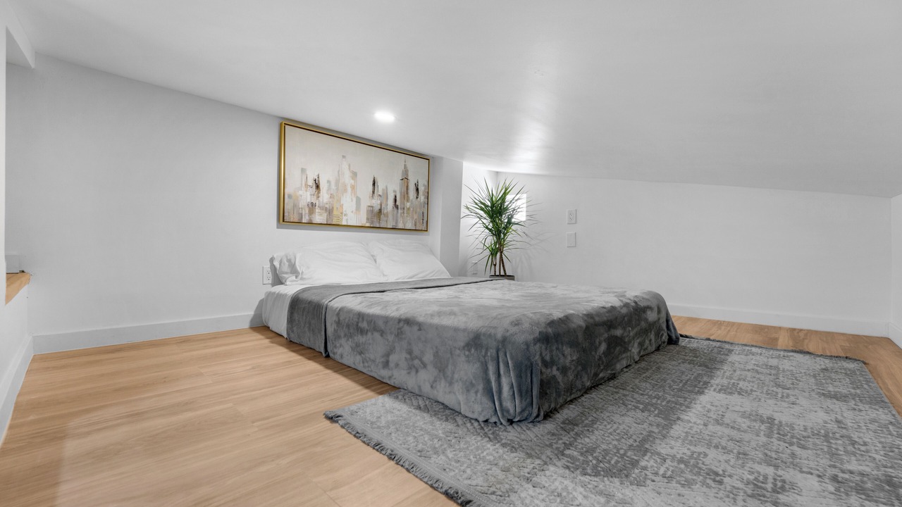 Photo of Bedroom in North Valley