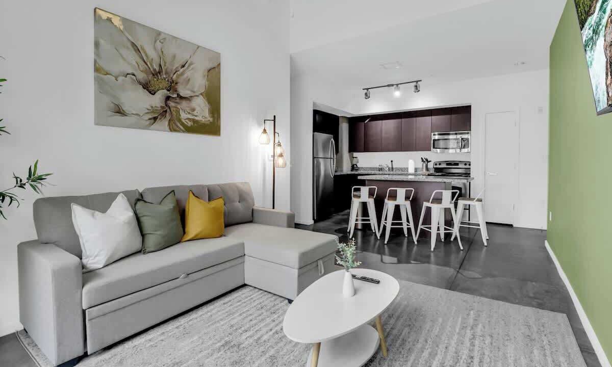 Photo of Livingroom in Evans Churchill