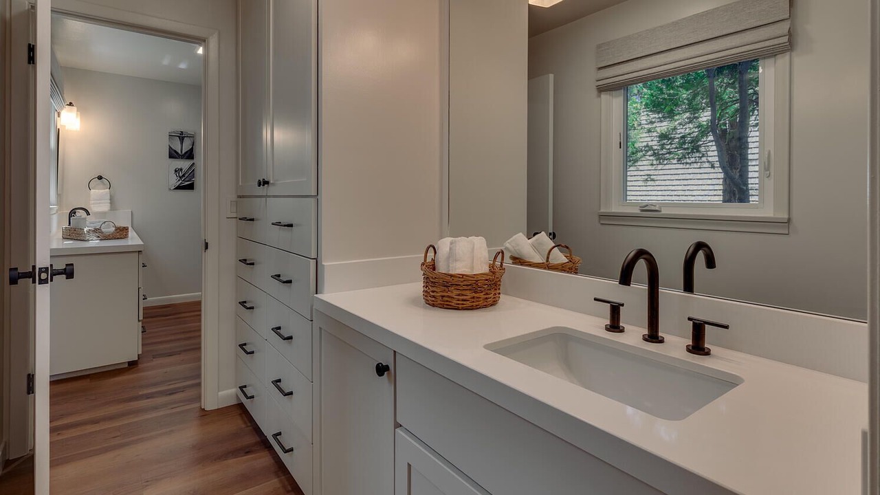 Photo of Bathroom in Tahoma