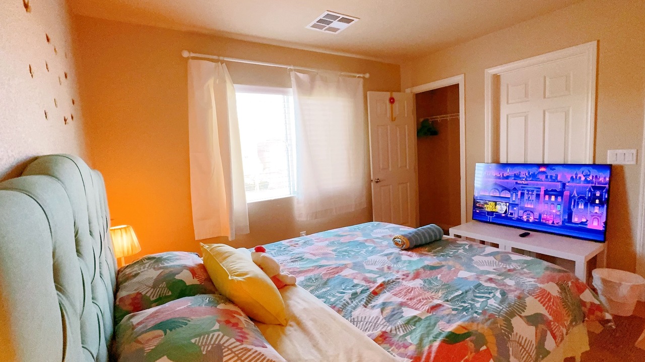 Photo of Bedroom in Enterprise