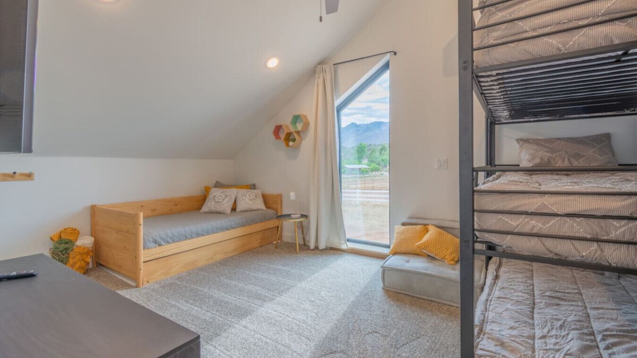 Photo of Bedroom in New Harmony