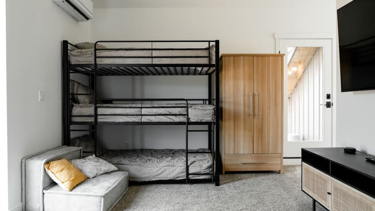 Photo of Bedroom in New Harmony