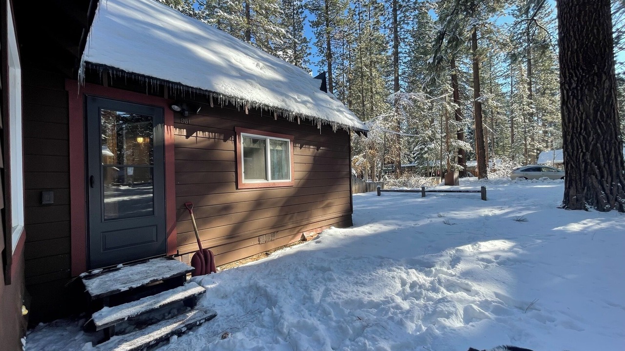 Photo of Outdoor in Al Tahoe