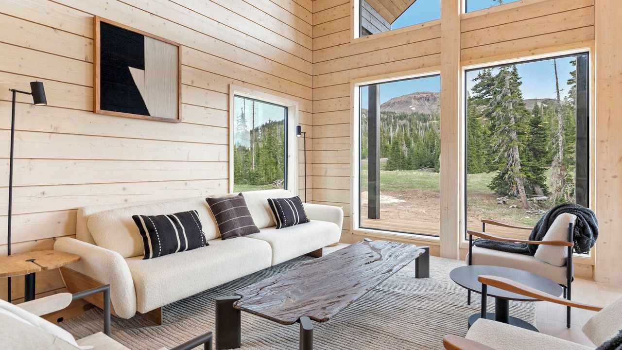 Photo of Livingroom in Brian Head