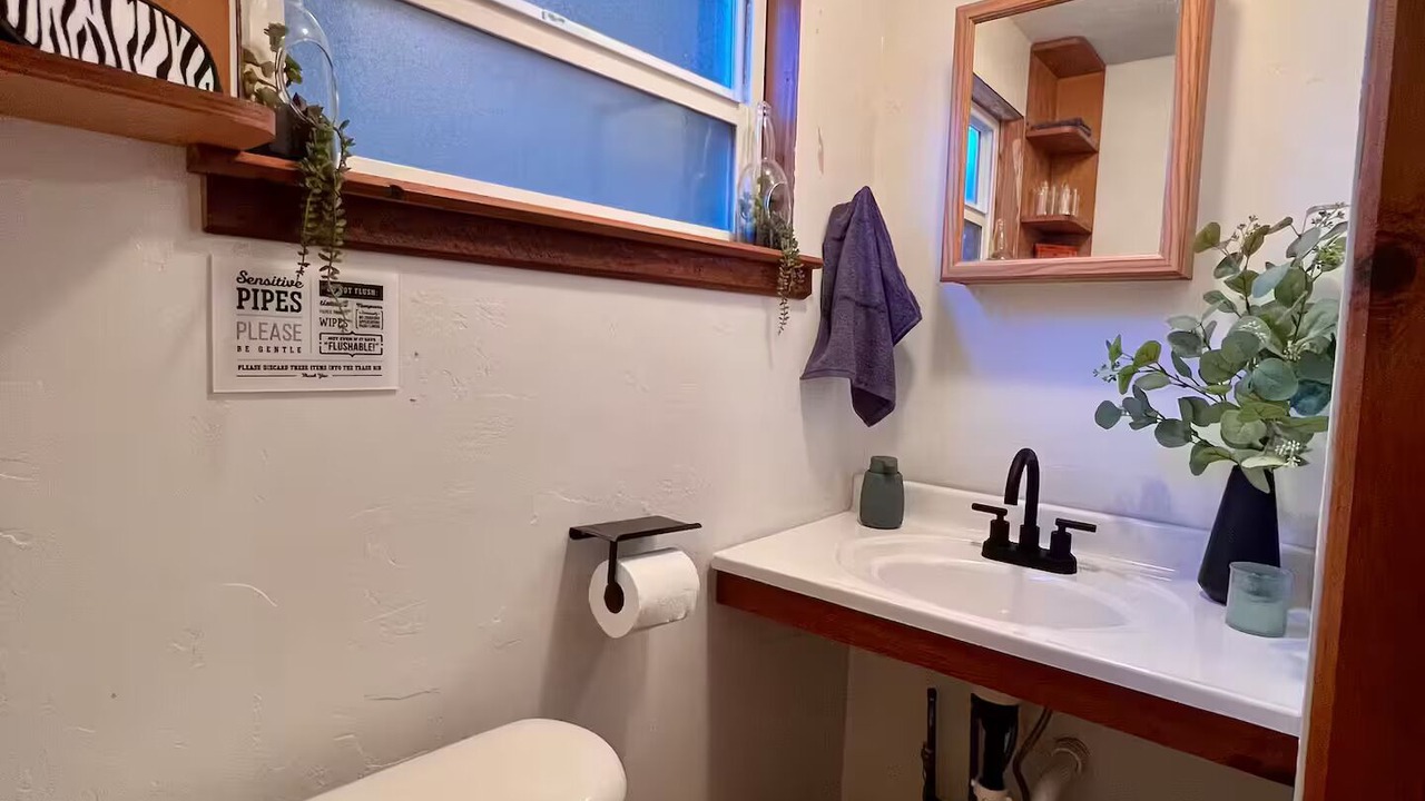 Photo of Bathroom in Callahan