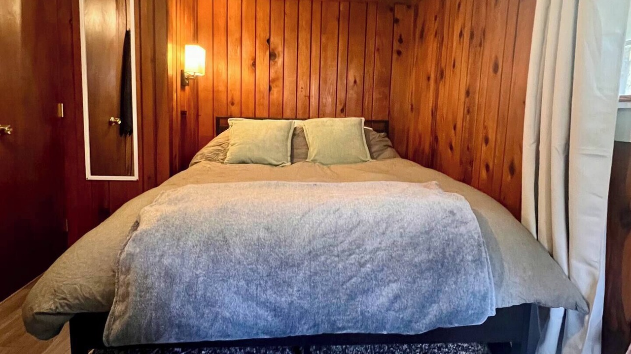 Photo of Bedroom in Callahan