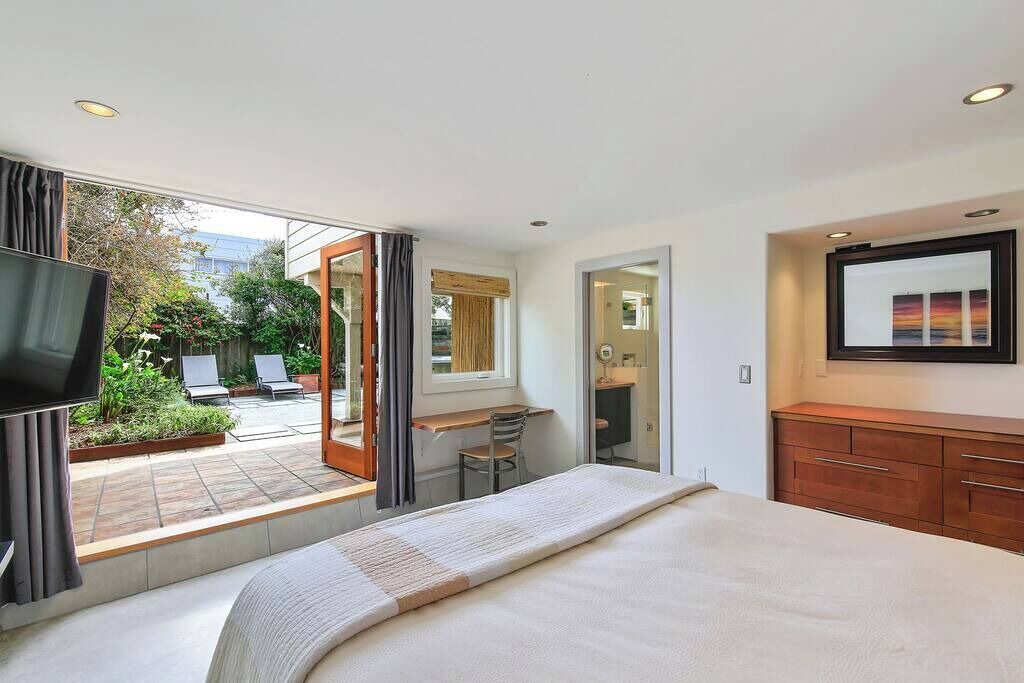 Photo of Outdoor in Outer Sunset