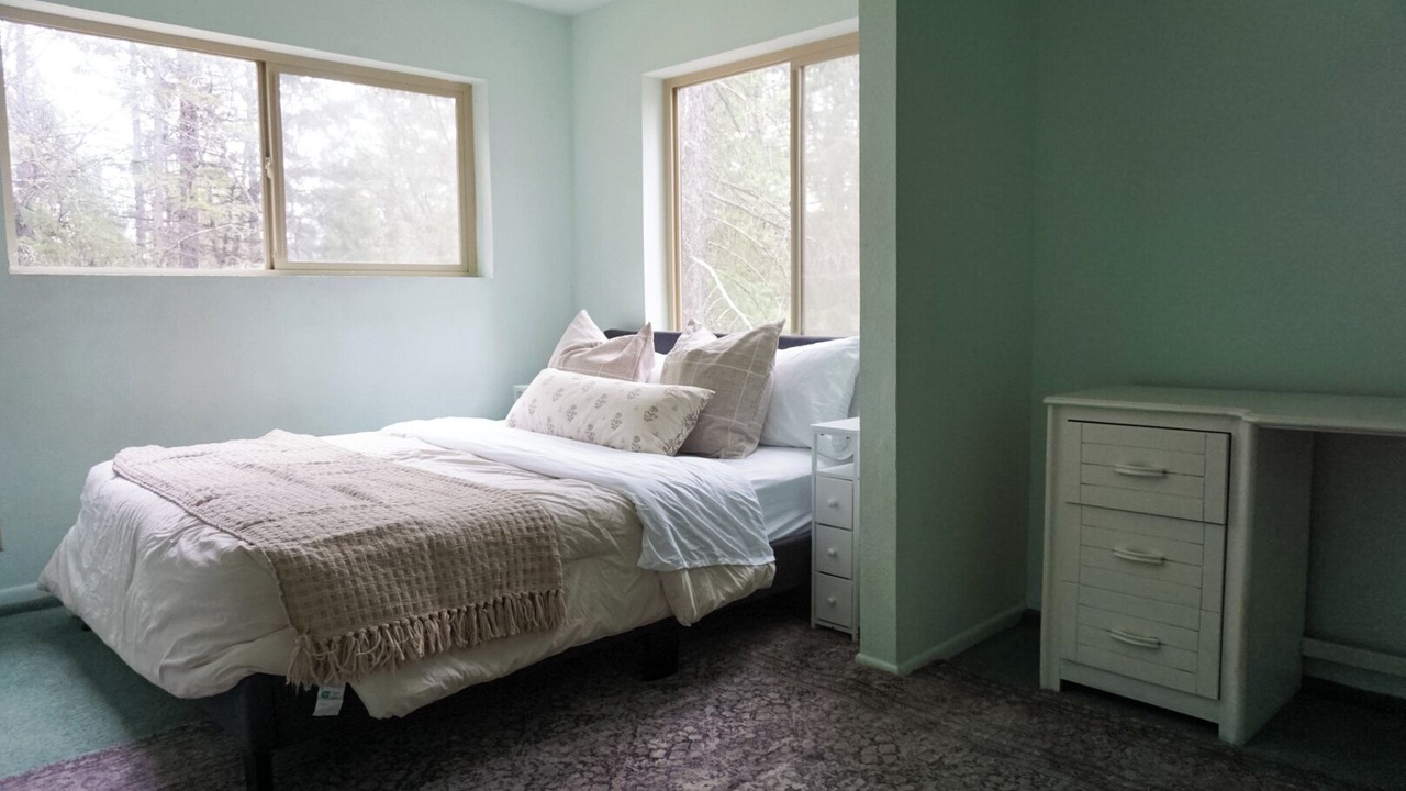 Photo of Bedroom in East Quincy