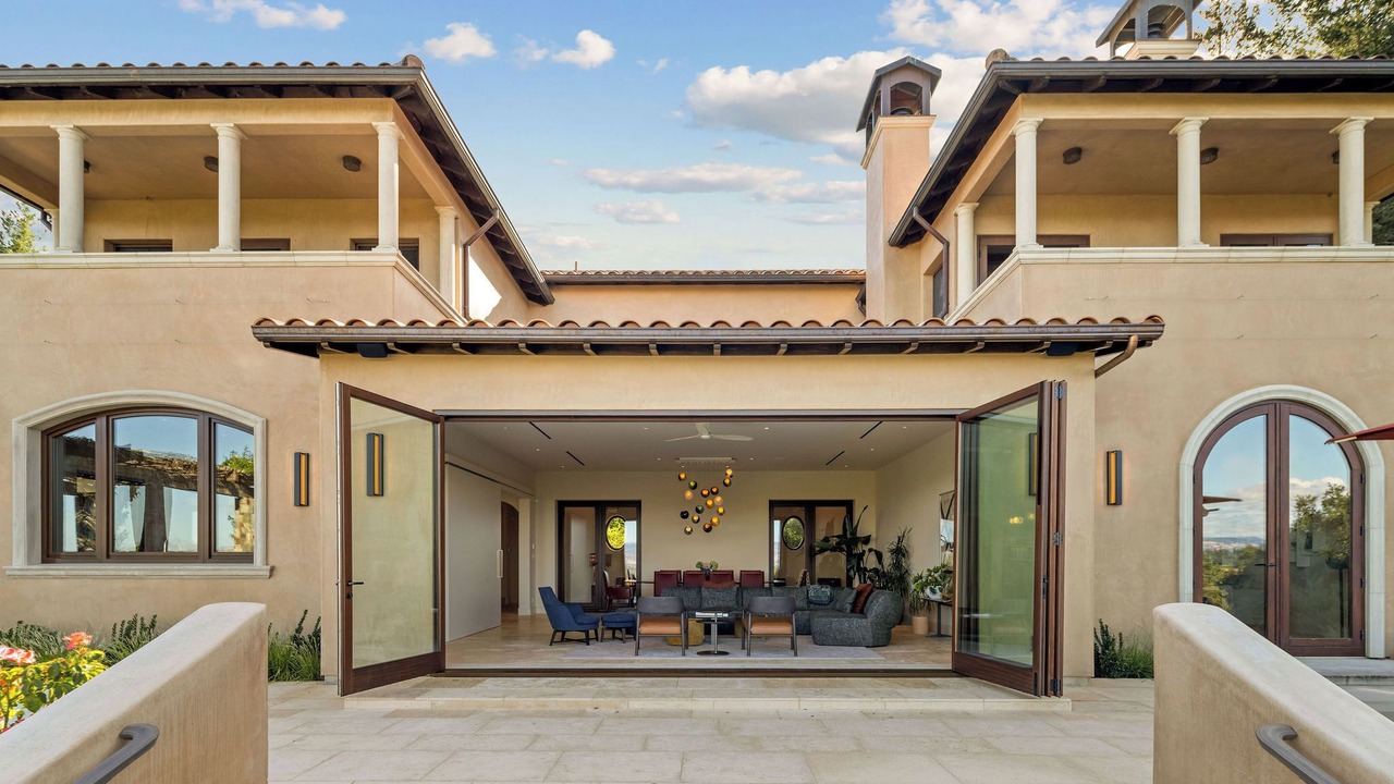 Photo of Patio Balcony in Healdsburg