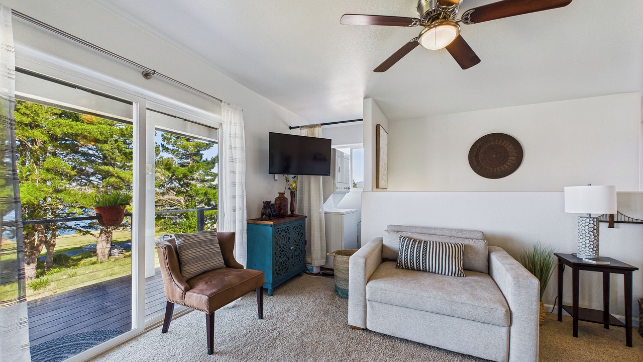 Photo of Livingroom in Shelter Cove