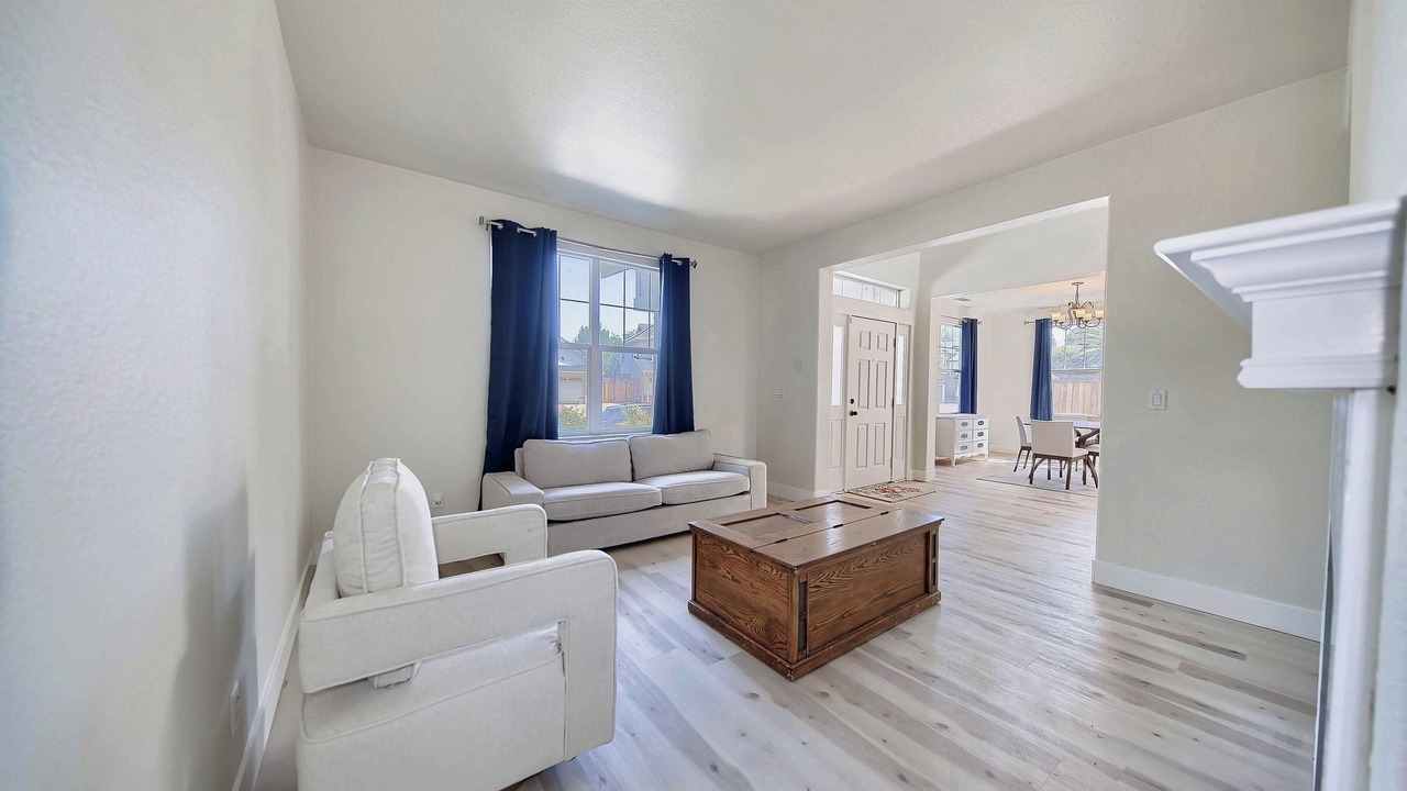 Photo of Livingroom in Tracy