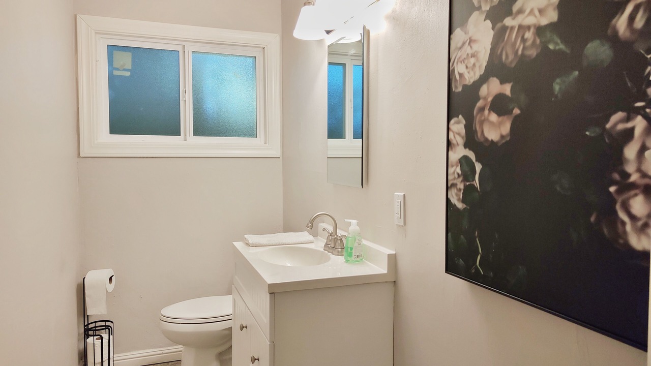 Photo of Bathroom in Old Mountain View