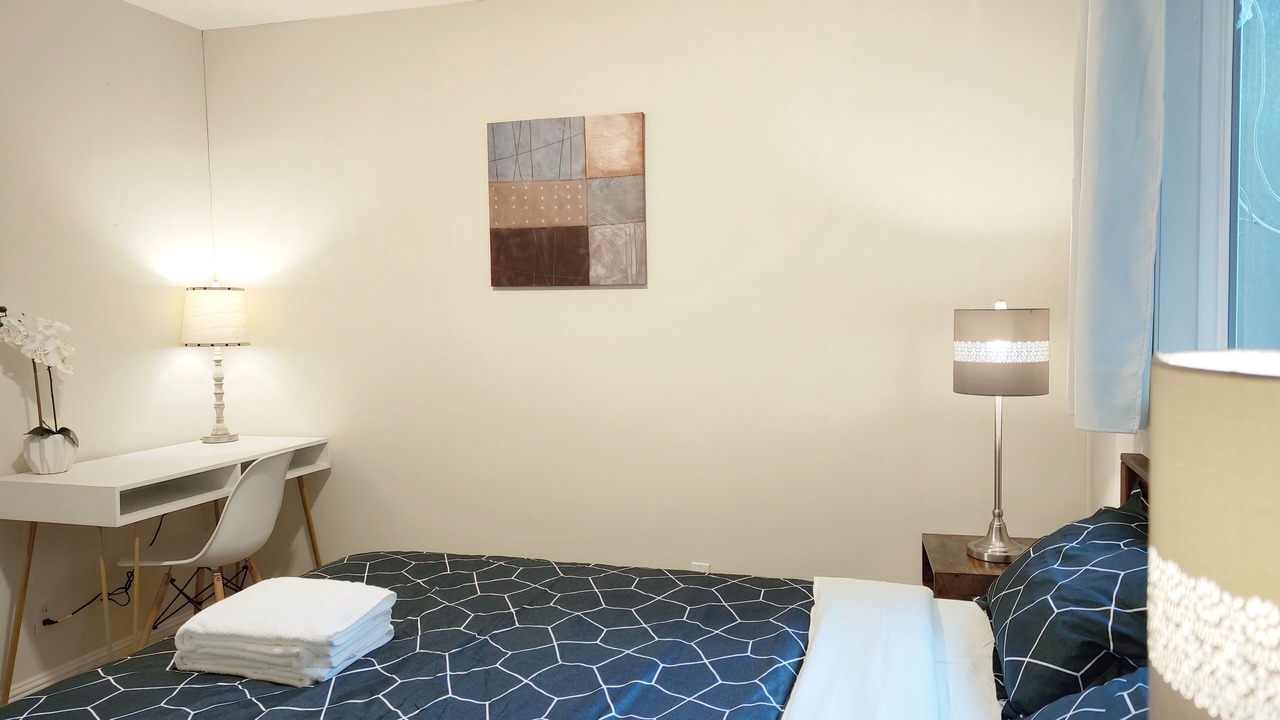 Photo of Bedroom in Old Mountain View