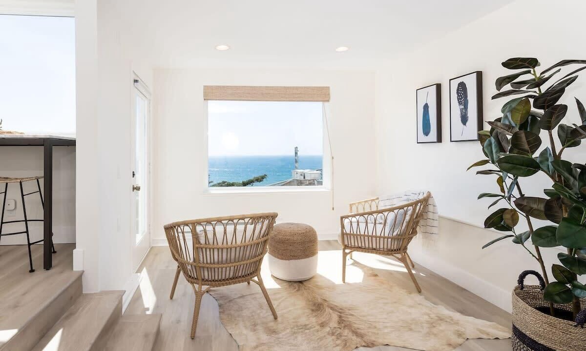 Photo of Bedroom in Moss Beach