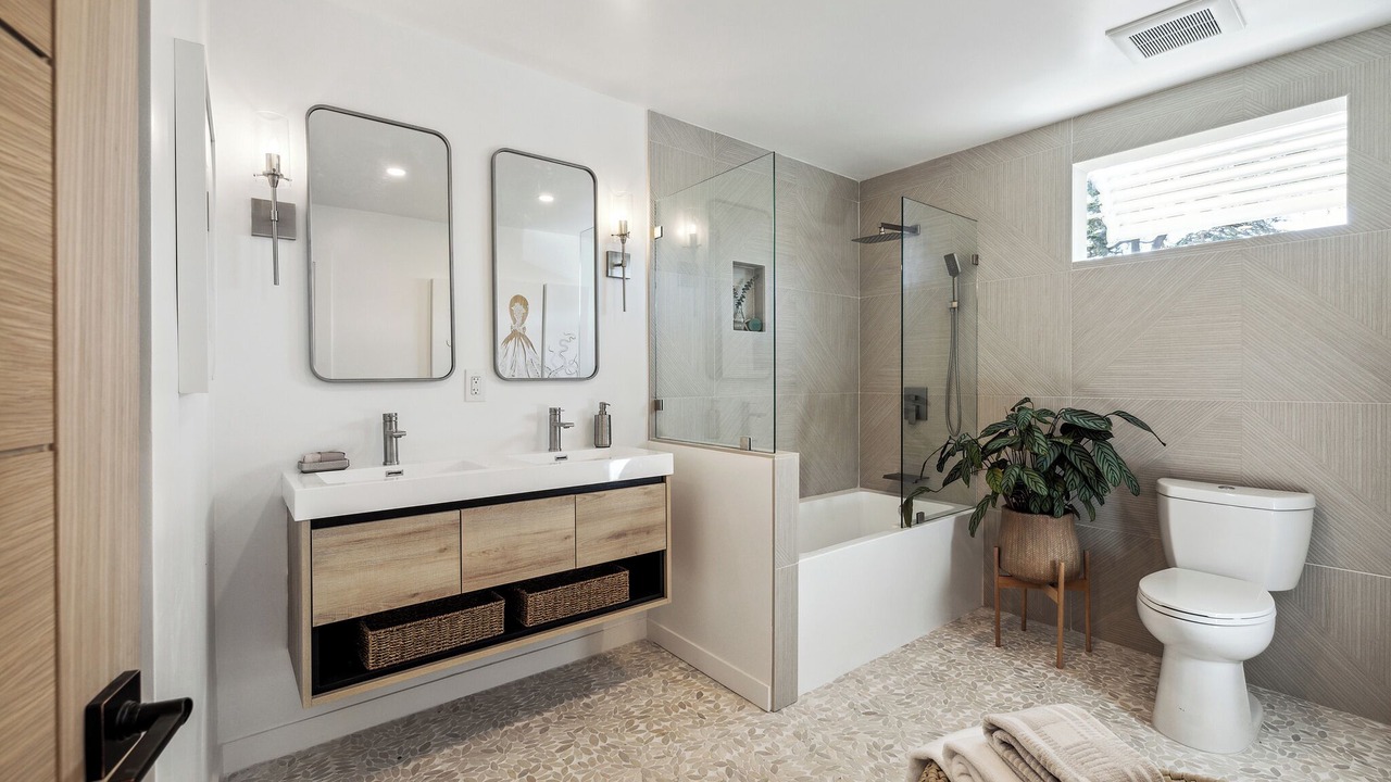 Photo of Bathroom in Upper Rockridge