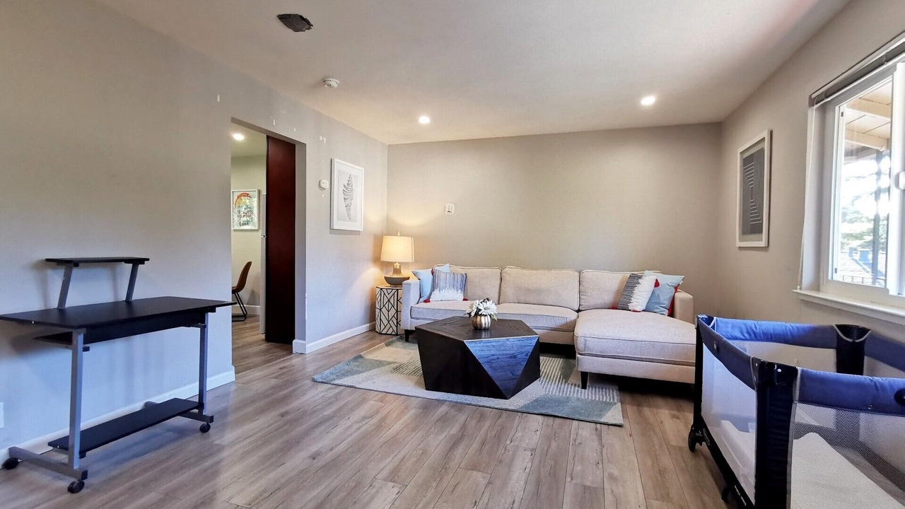Photo of Livingroom in Jackson Park