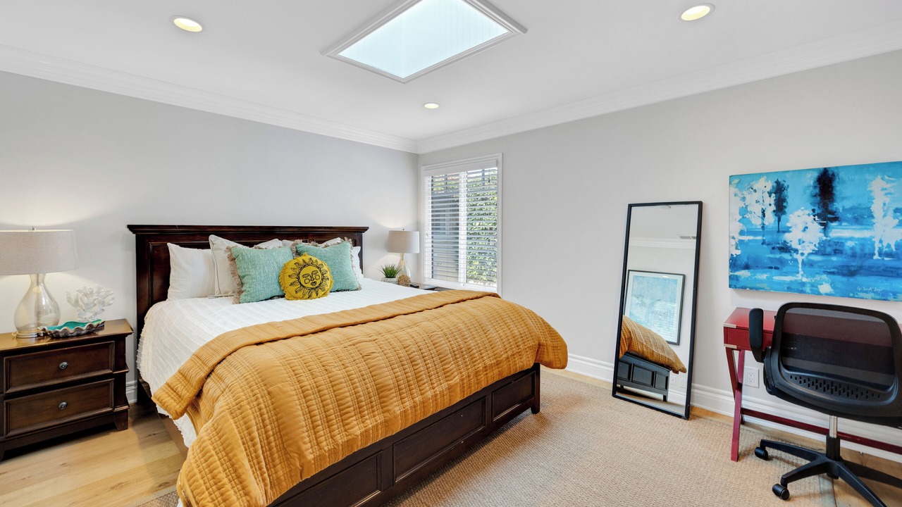 Photo of Bedroom in Balboa Peninsula
