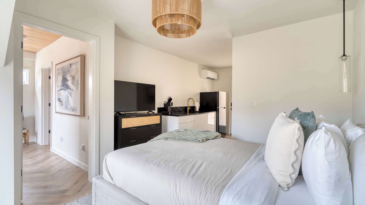 Photo of Bedroom in Alberta Arts District